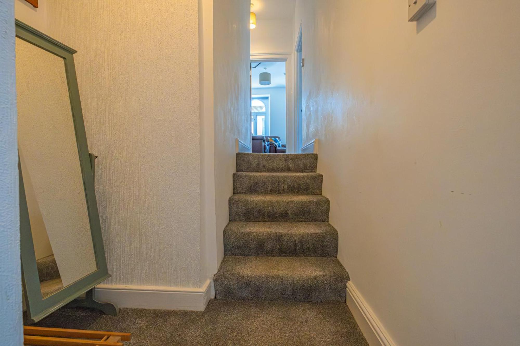 Castleview Coastal Comfort With 2 Parking Spaces Oystermouth Exterior foto